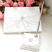 satén blanco y marfil de la boda de diamante de imitación libro de visitas y la pluma conjunto