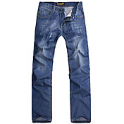 eleganten Mann lässig Loch jeans