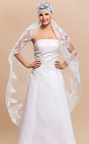 One-tier Waltz Tulle Wedding Veils With Lace Applique Edge