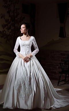 Ball Gown Long Sleeves Cathedral Train Luxury Wedding Dress With Beaded Appliques