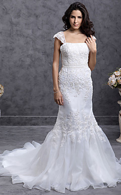 Trumpet/ Mermaid Court Train Organza Wedding Dress With Beaded Appliques