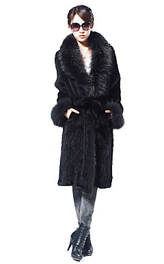 Sjarmerende langermet Raccoon Collar Evening Mink Fur Coat