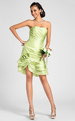 Sheath/Column Strapless Knee-length Taffeta Bridesmaid Dress