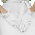  satin gants poignets longueur de mariée avec fronces et perles