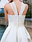 una línea-v-cuello hasta la rodilla organza y satén vestido de novia