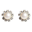 Flower Shaped Pearl Earring with Rhinestone